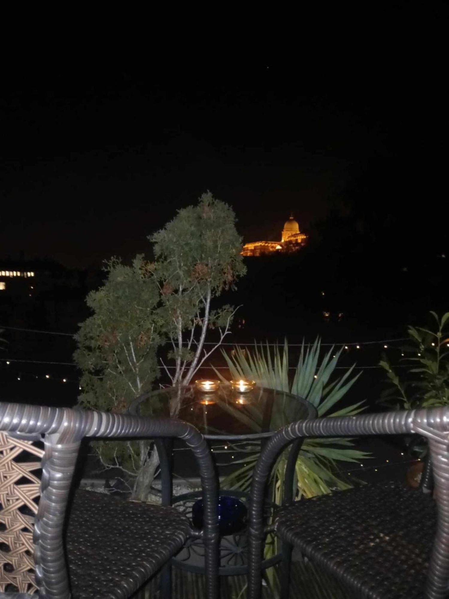 Cozy Panorama At The Castle Apartment Будапеща Екстериор снимка